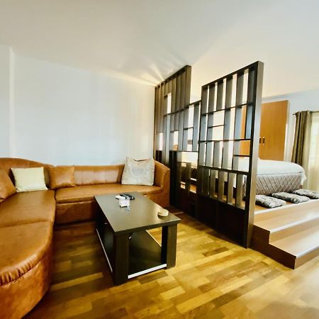 Central & Comfortable Studio Тирговіште Екстер'єр фото