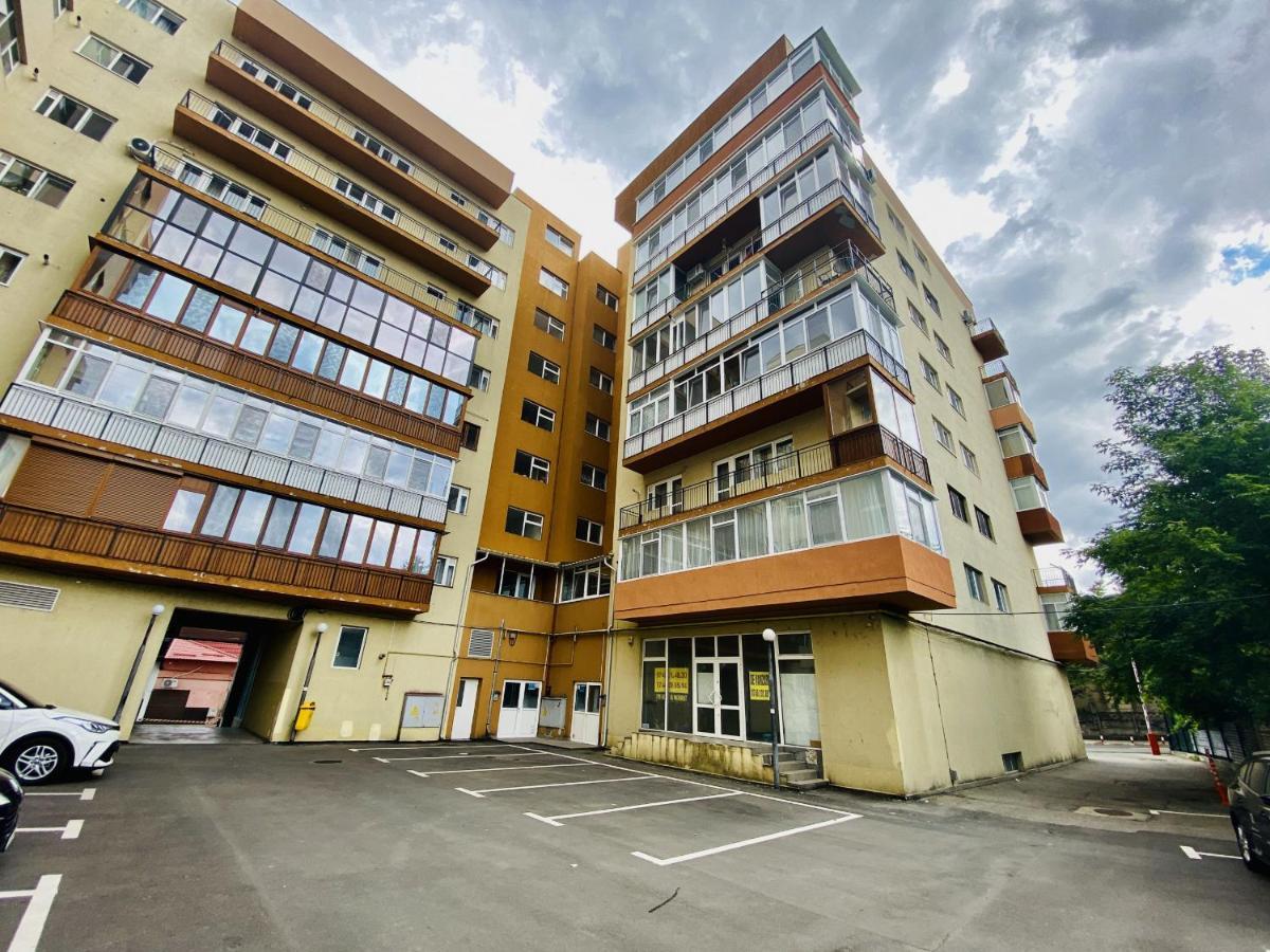 Central & Comfortable Studio Тирговіште Екстер'єр фото